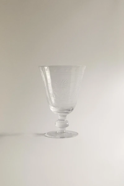 ENGRAVED WINE GLASS