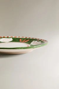 PAINTED CERAMIC DESSERT PLATE
