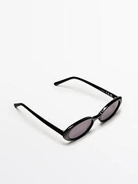 Mini oval sunglasses