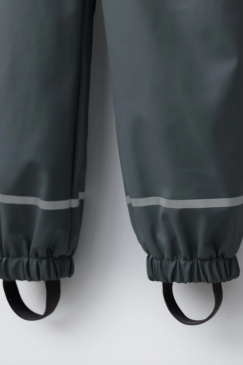 WATER-RESISTANT RUBBERIZED OVERALLS
