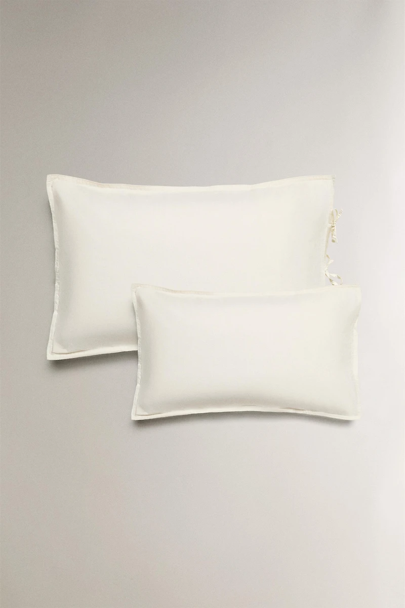 SOLID COLOR CHILDREN’S PILLOWCASE