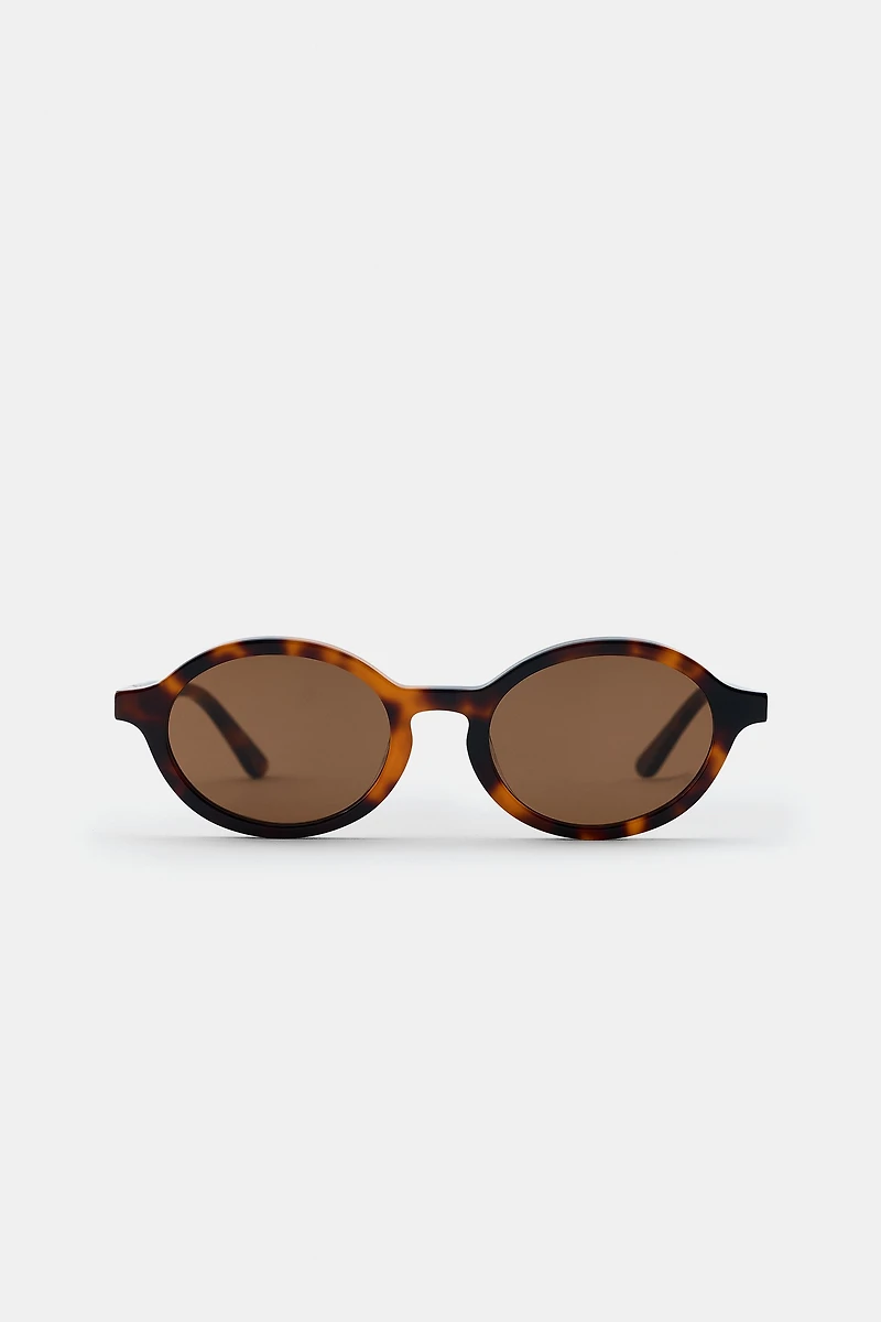 OVAL PLASTIC SUNGLASSES