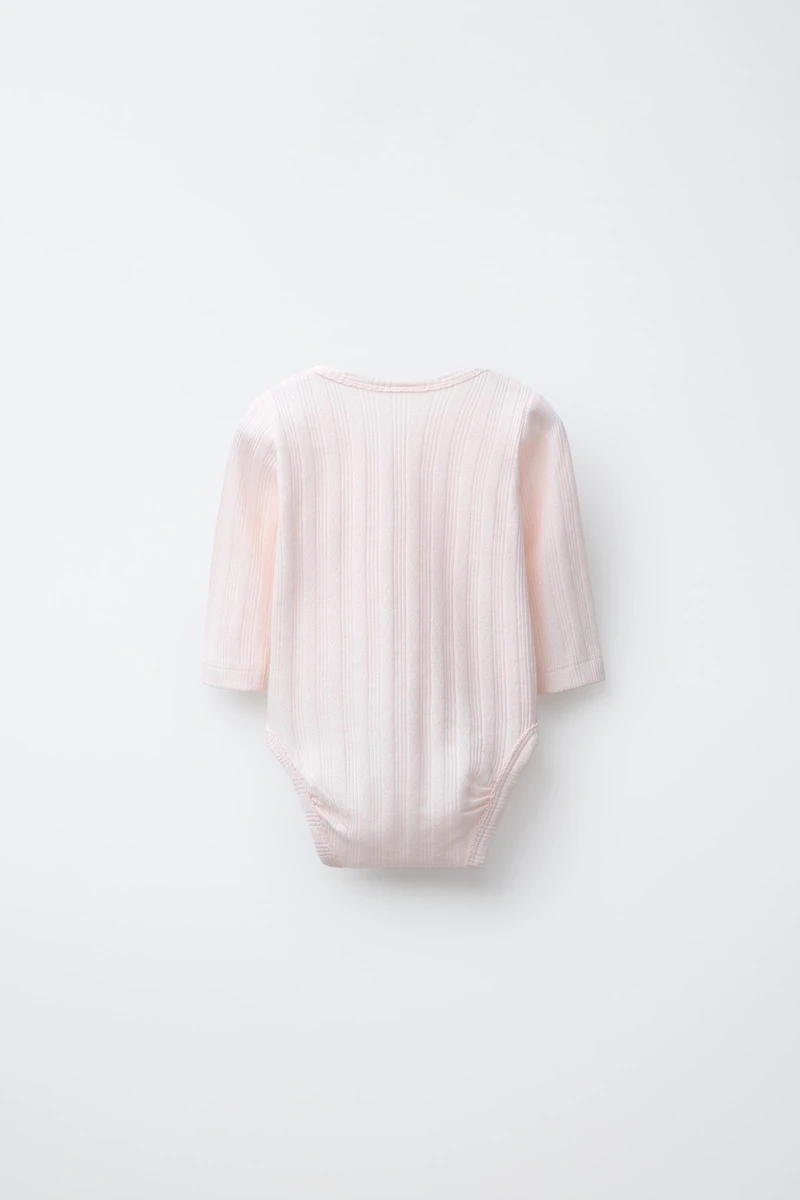 0-6 MOIS/ LOT DE TROIS BODYS MANCHES LONGUES COL KIMONO