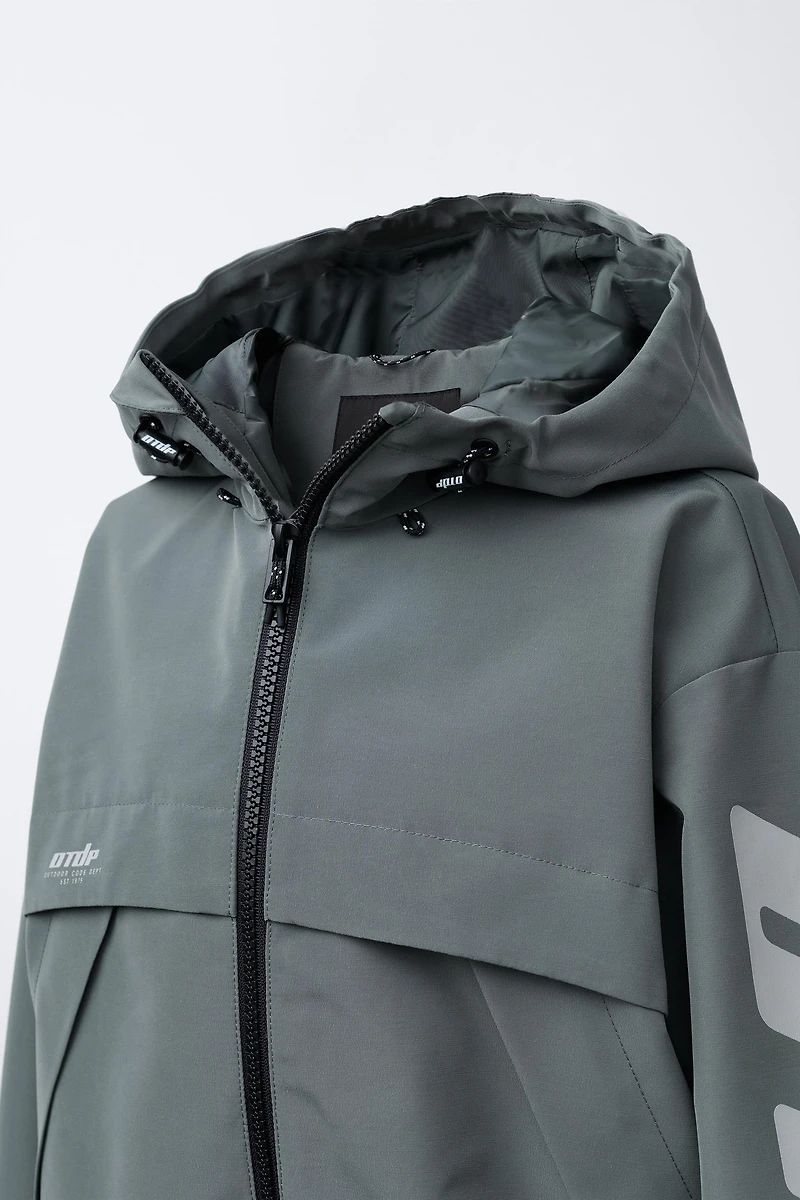 WATER REPELLENT TEXT JACKET