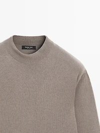 Pull en maille de laine et cachemire mélangés