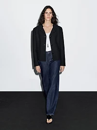 Cropped jacket with buttons