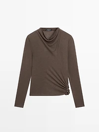 Funnel neck T-shirt