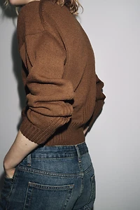 V-NECK KNIT SWEATER