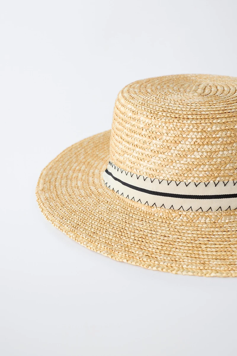SKIMMER HAT WITH BAND