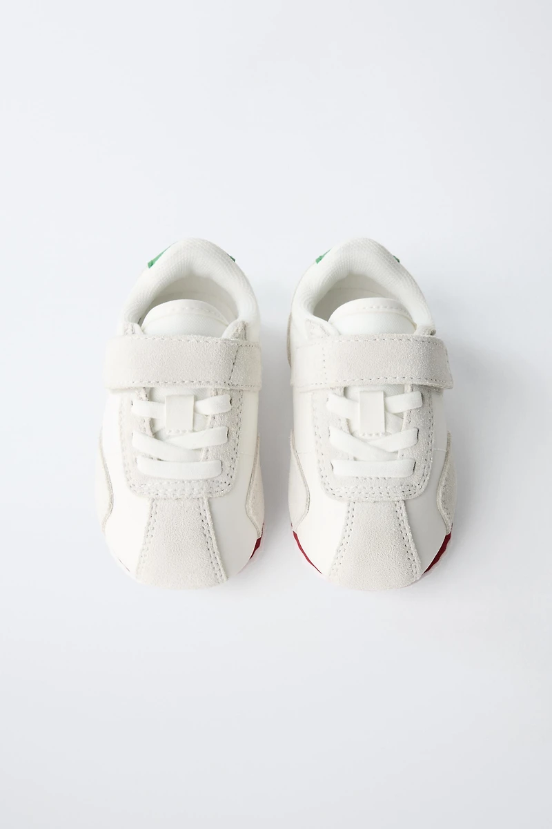 BASKET DE SPORT PIEDS NUS