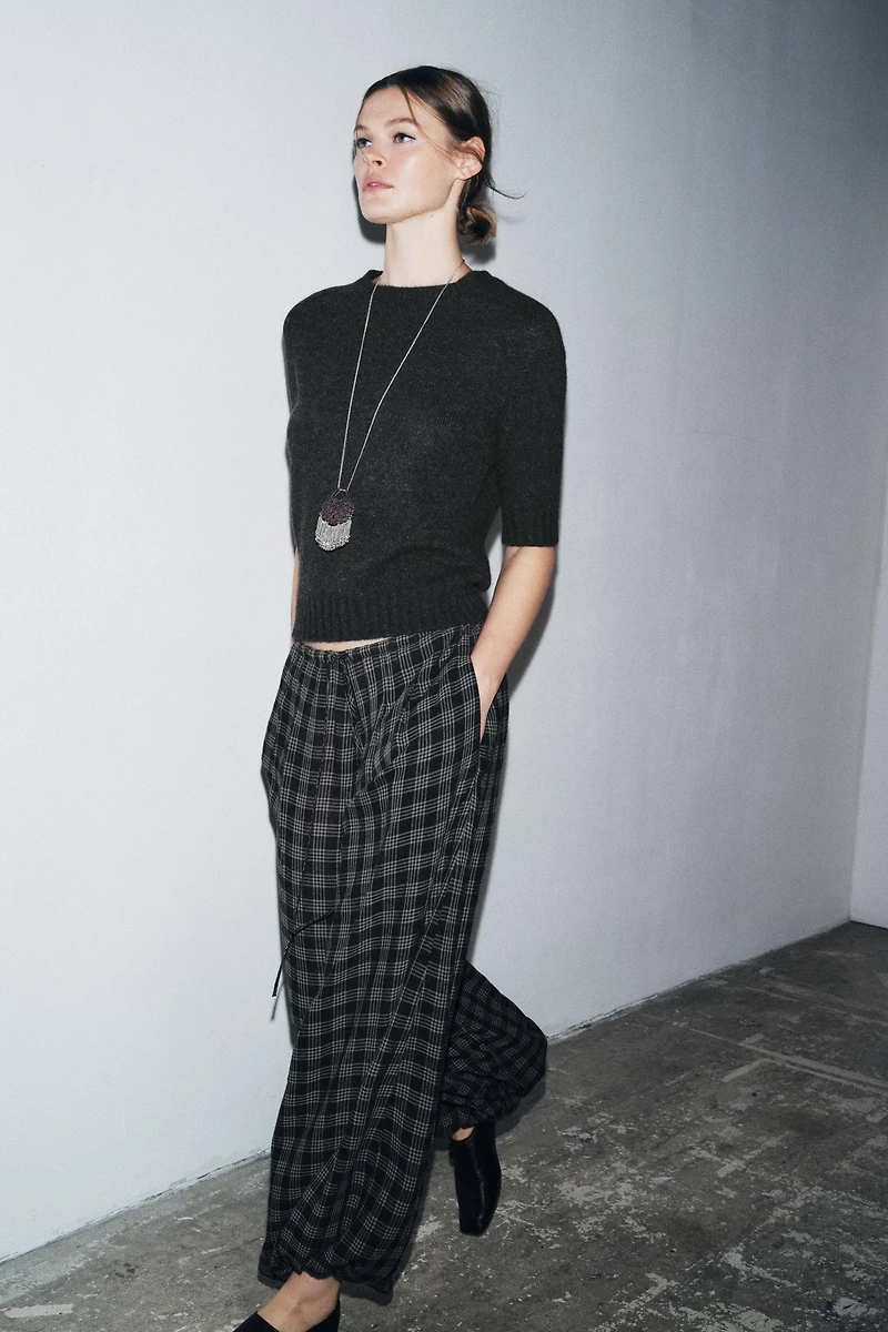 100% CASHMERE SWEATER