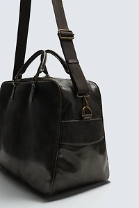 CRACKLED DUFFEL BAG