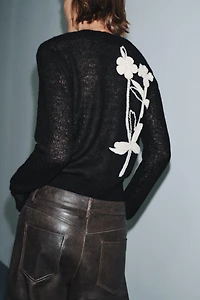 FLORAL EMBROIDERY CARDIGAN