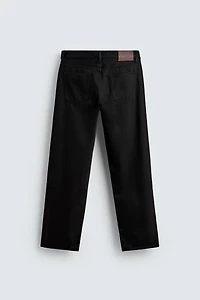 STRAIGHT FIT JEANS