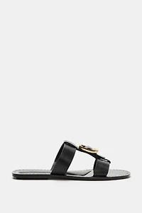FLAT BUCKLE SANDALS