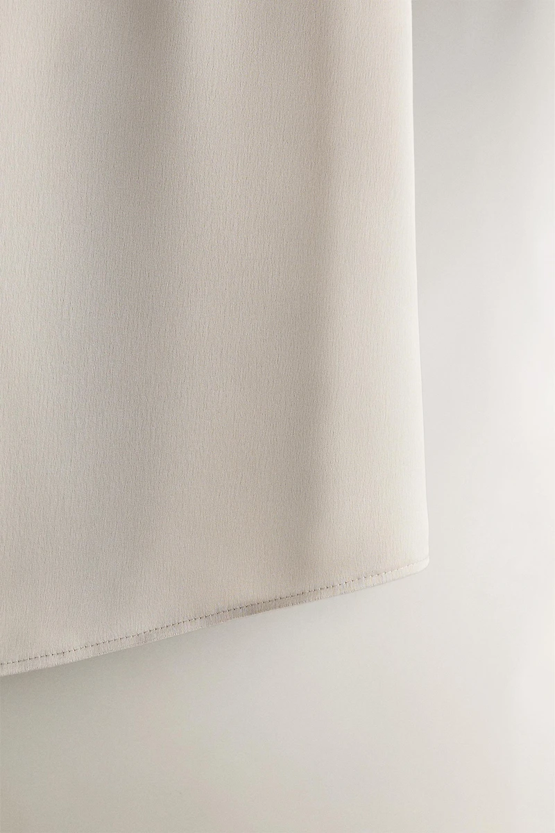 PLAIN SATEEN TOP