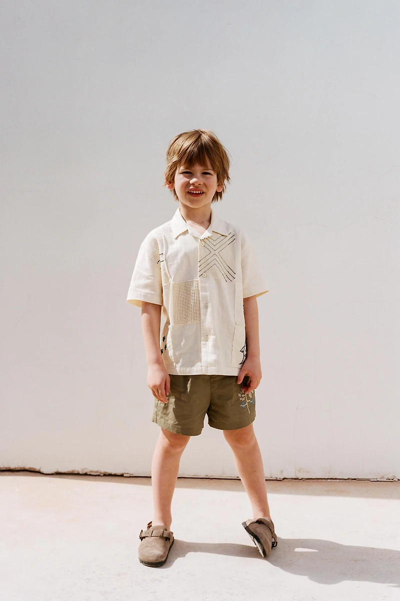 CHEMISE À PIÈCES AVEC COTON ET LIN