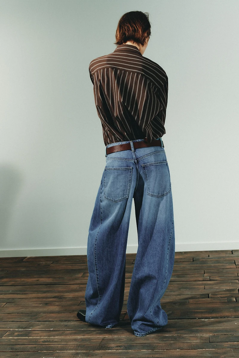 TRF OVERSIZE MID-RISE JEANS