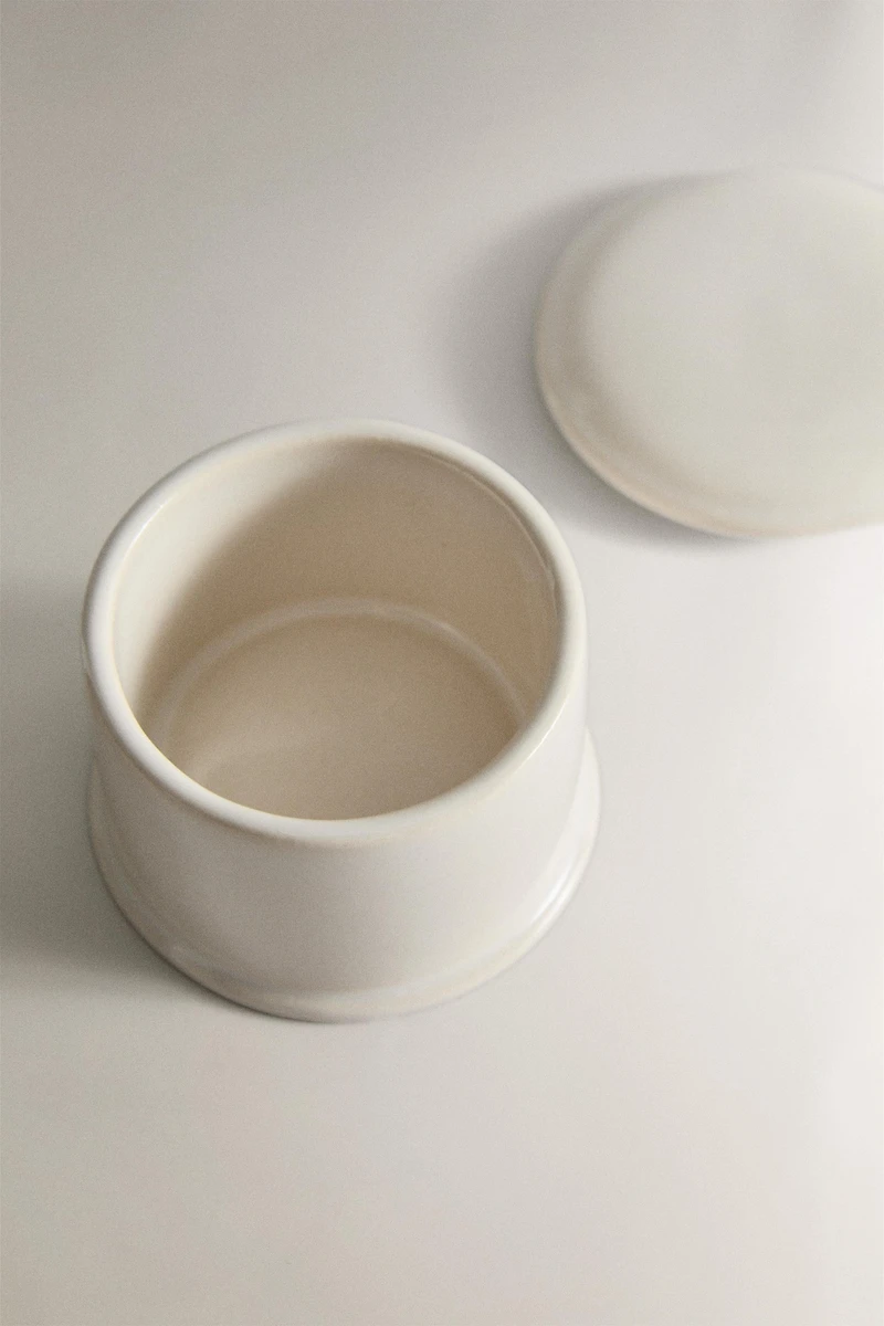 WHITE CERAMIC BOX