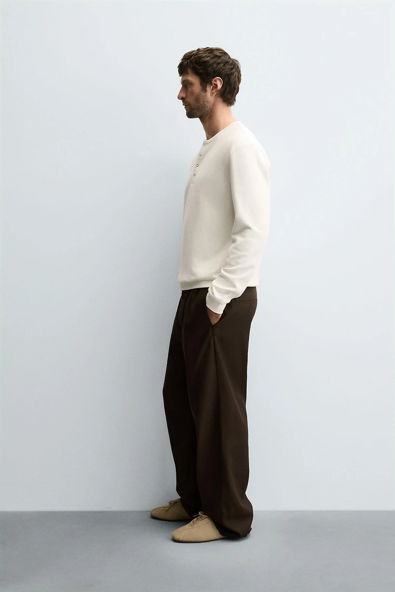 RIBBED BUTTON-FRONT TOP