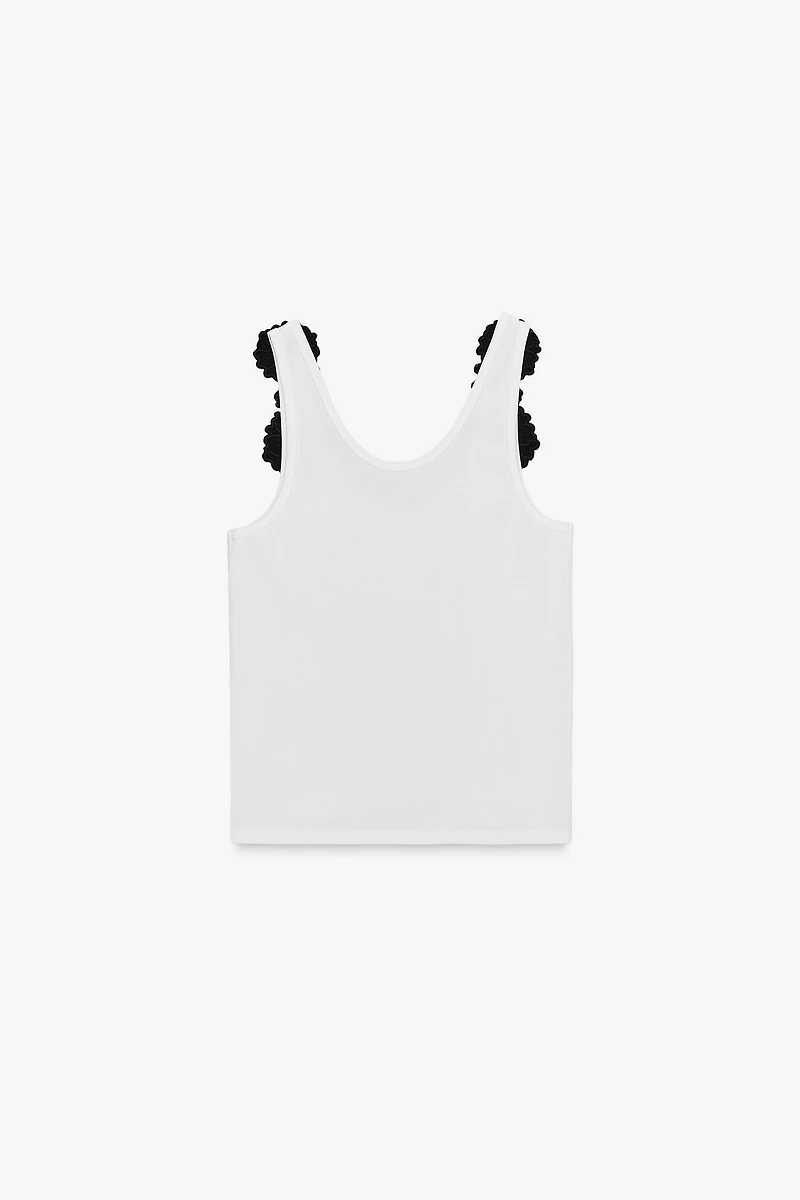 FLORAL APPLIQUÉ TOP