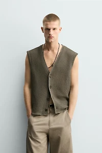 RELAXED FIT TEXTURED VEST