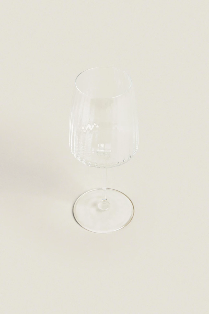 GLASS WITH LINES