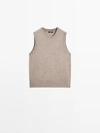 Cropped wool blend waistcoat with a round neck