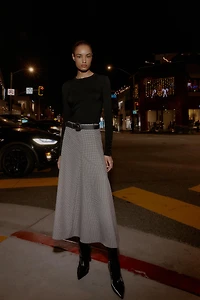 JUPE MI-LONGUE À CARREAUX AVEC CEINTURE