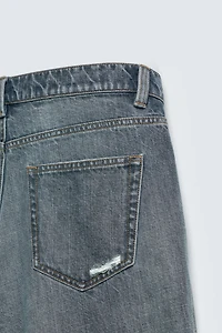 BERMUDA EN DENIM DÉCHIRÉ