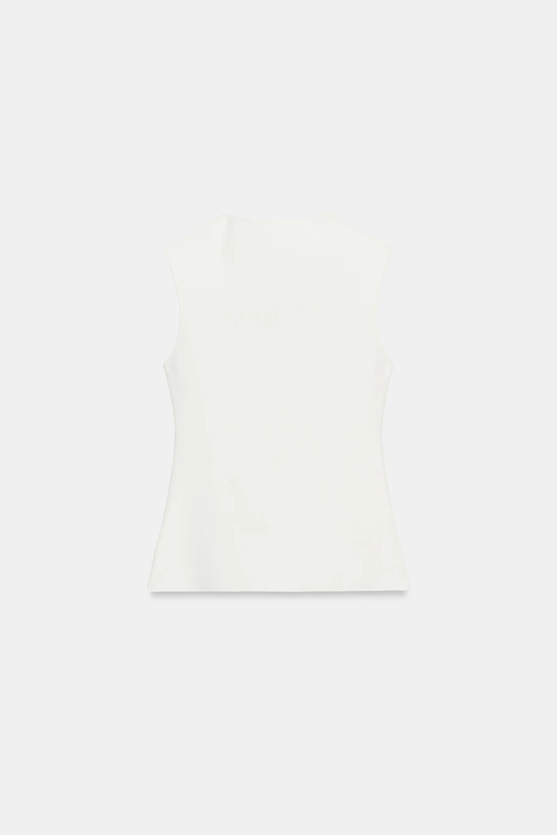 BUTTONED VEST TOP