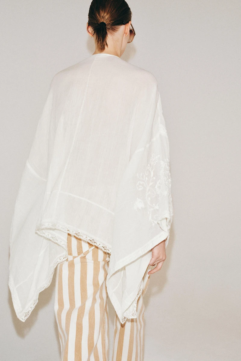 ZW COLLECTION EMBROIDERED CAPE BLOUSE