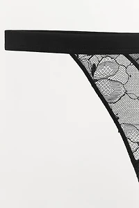 TANGA EN DENTELLE