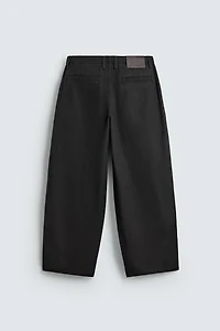 WIDE FIT PLEATED PANTS