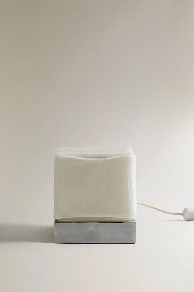 LAMPE DE TABLE VERRE CUBE