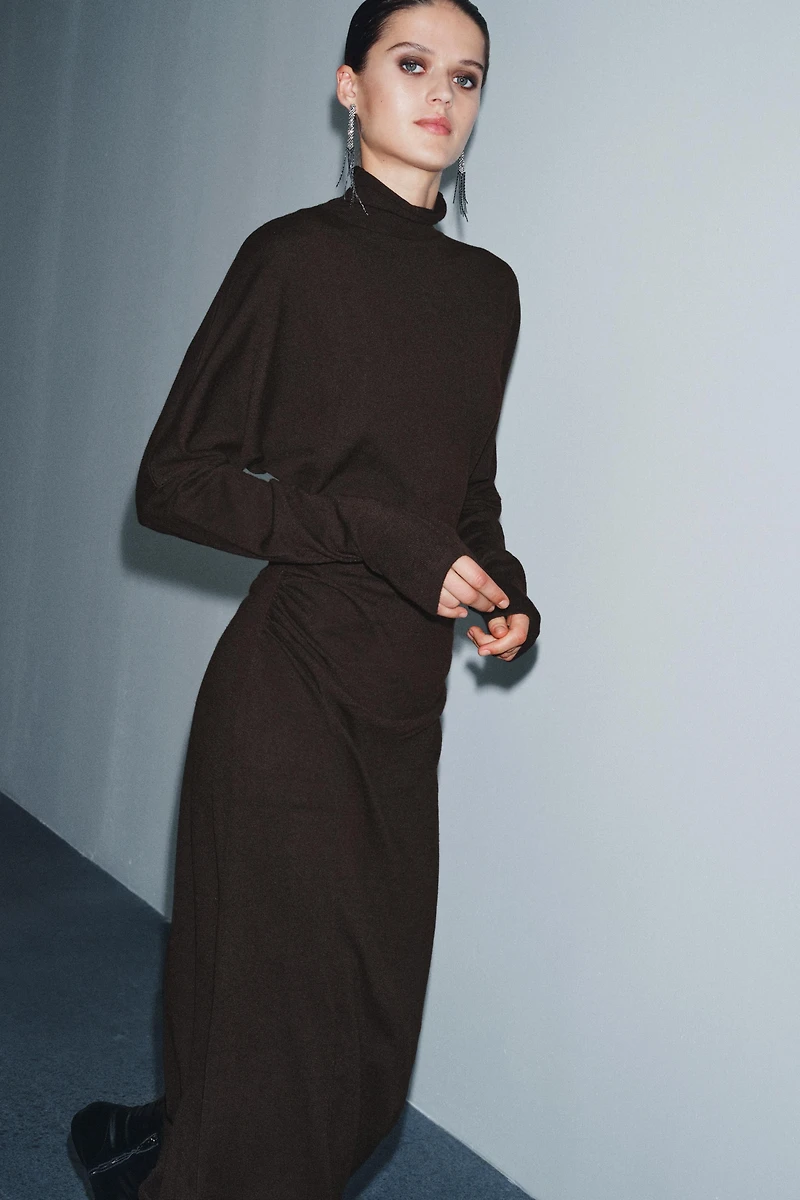 KNIT CUT OUT MIDI DRESS