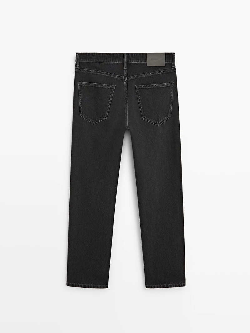 Tapered fit jeans