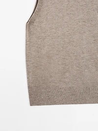 Cropped wool blend waistcoat with a round neck