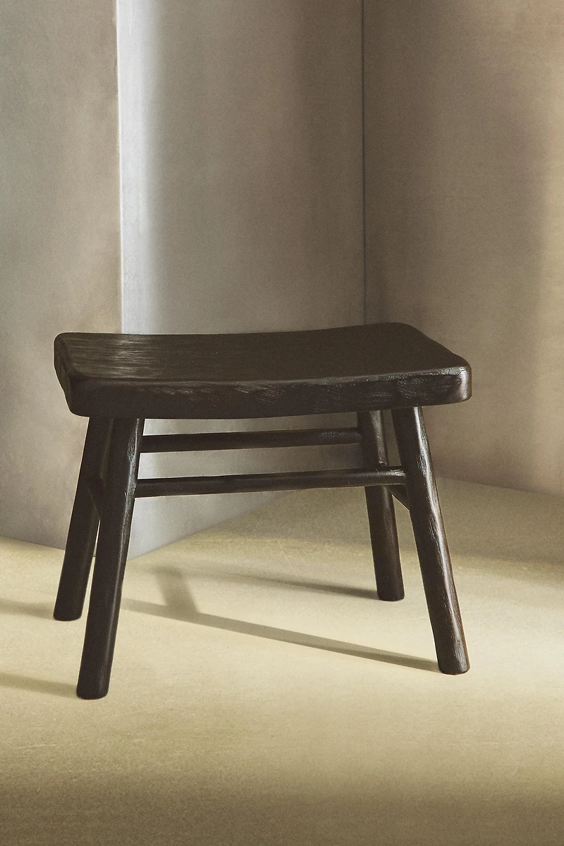 MINI HAMMERED WOOD STOOL