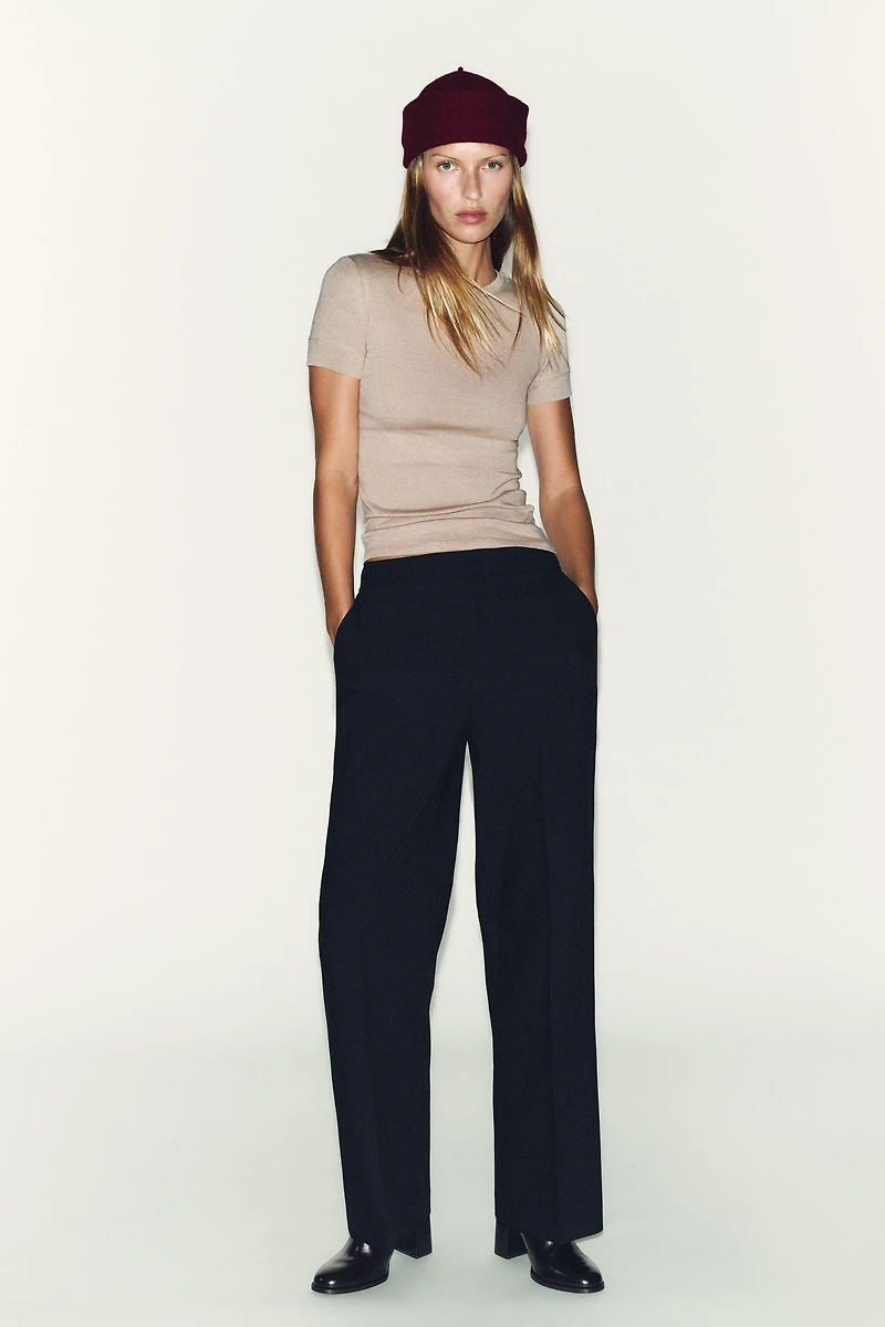 T-SHIRT MINIMAL À MANCHES COURTES