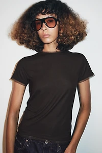 T-SHIRT EN MATIÈRES VARIÉES TULLE