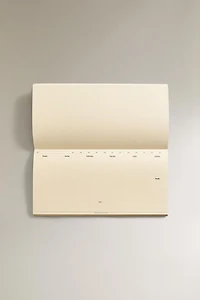 WEEKLY PLANNER WITH GOLD RIMS