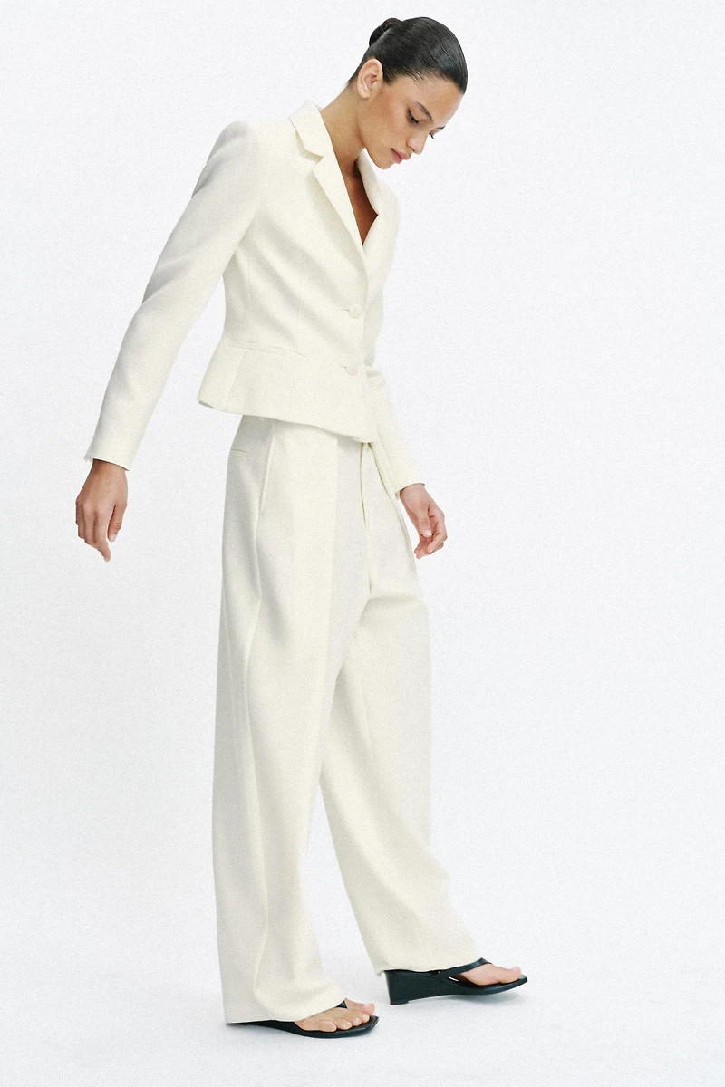 PANTALON VOLUME À PINCES