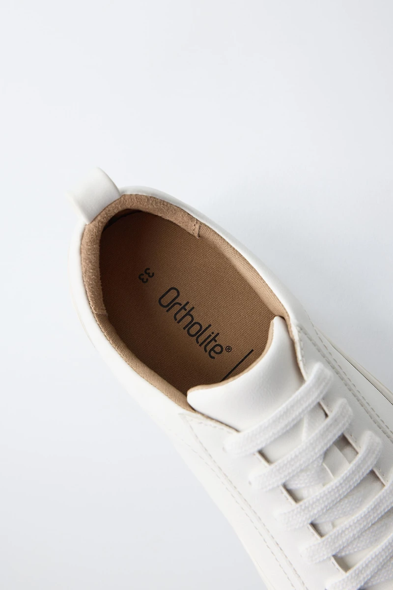 BASIC SNEAKERS