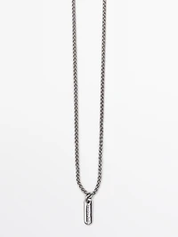 Collier pendentif pièce dentelle