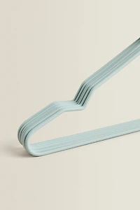 PACK OF RUBBERIZED BABY HANGERS (PACK 6)