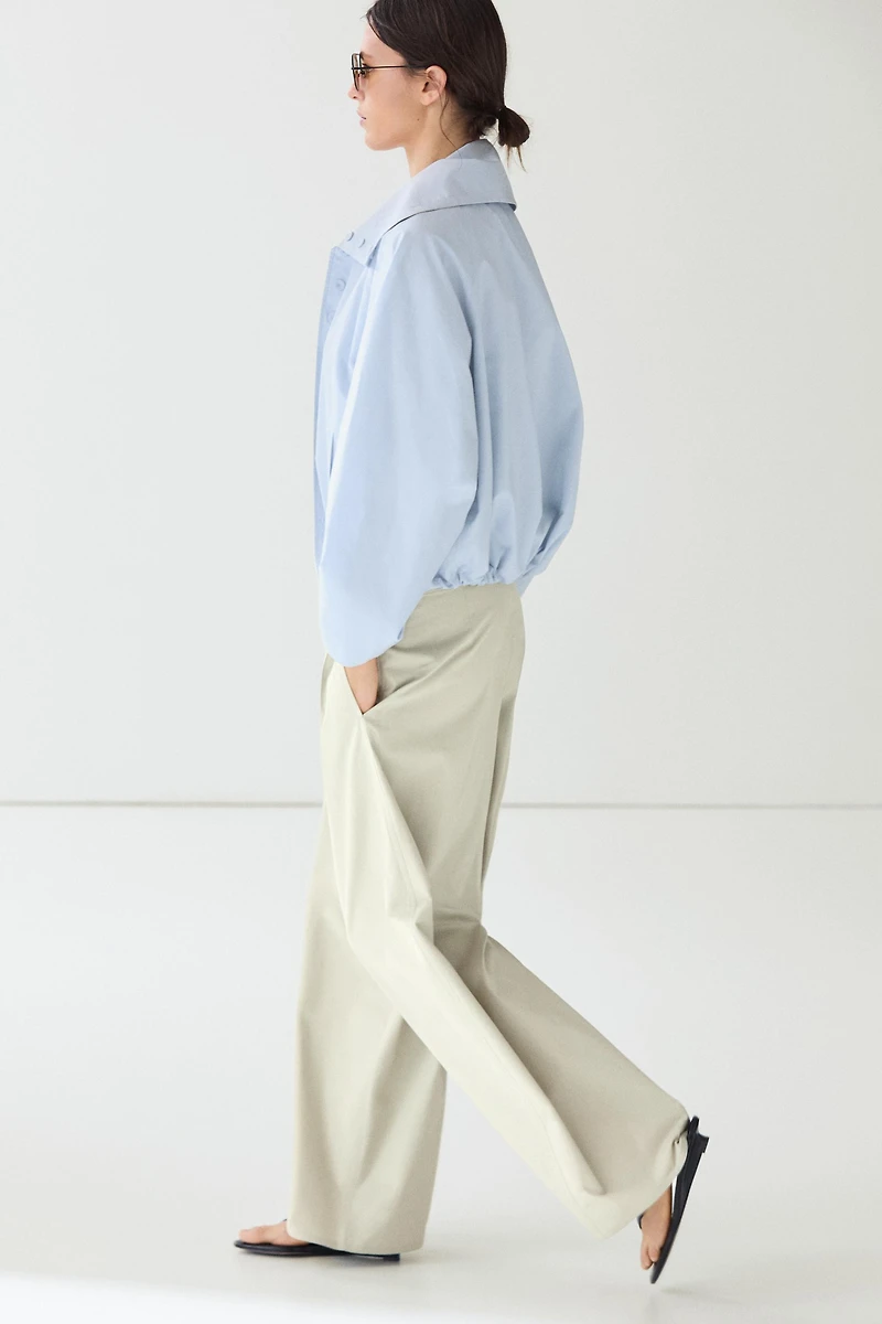 Wide-leg pants with pleated sash detail