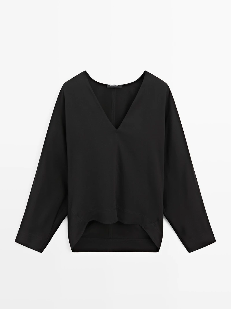 Flowing blouse with V-neckline