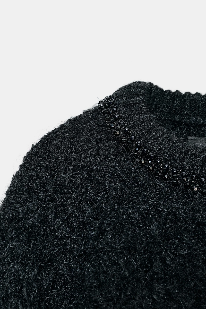 SHORT SLEEVE KNIT BEADED JEWEL SWEATER