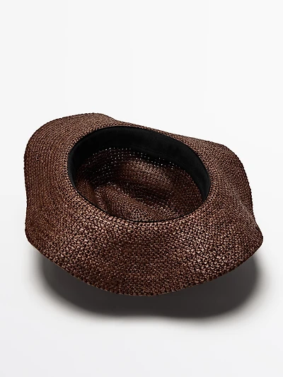 Raffia hat